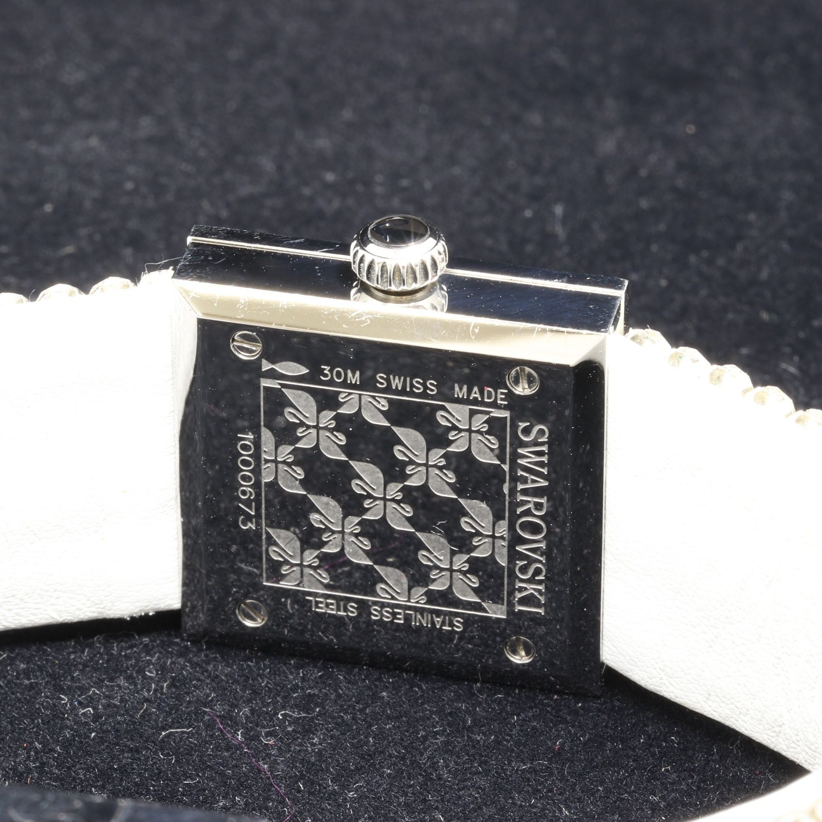 ITS2QXZ3KNAG SWAROVSKI スワロフスキー エリス QZ レザー シルバー