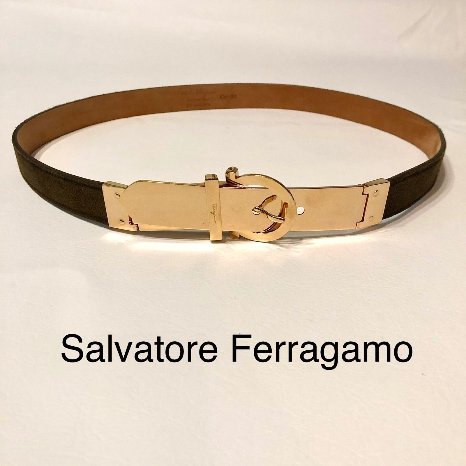 最新品特価Ferragamo フェラガモ ゴールド バックル ベルト おしゃれアイテム 小物