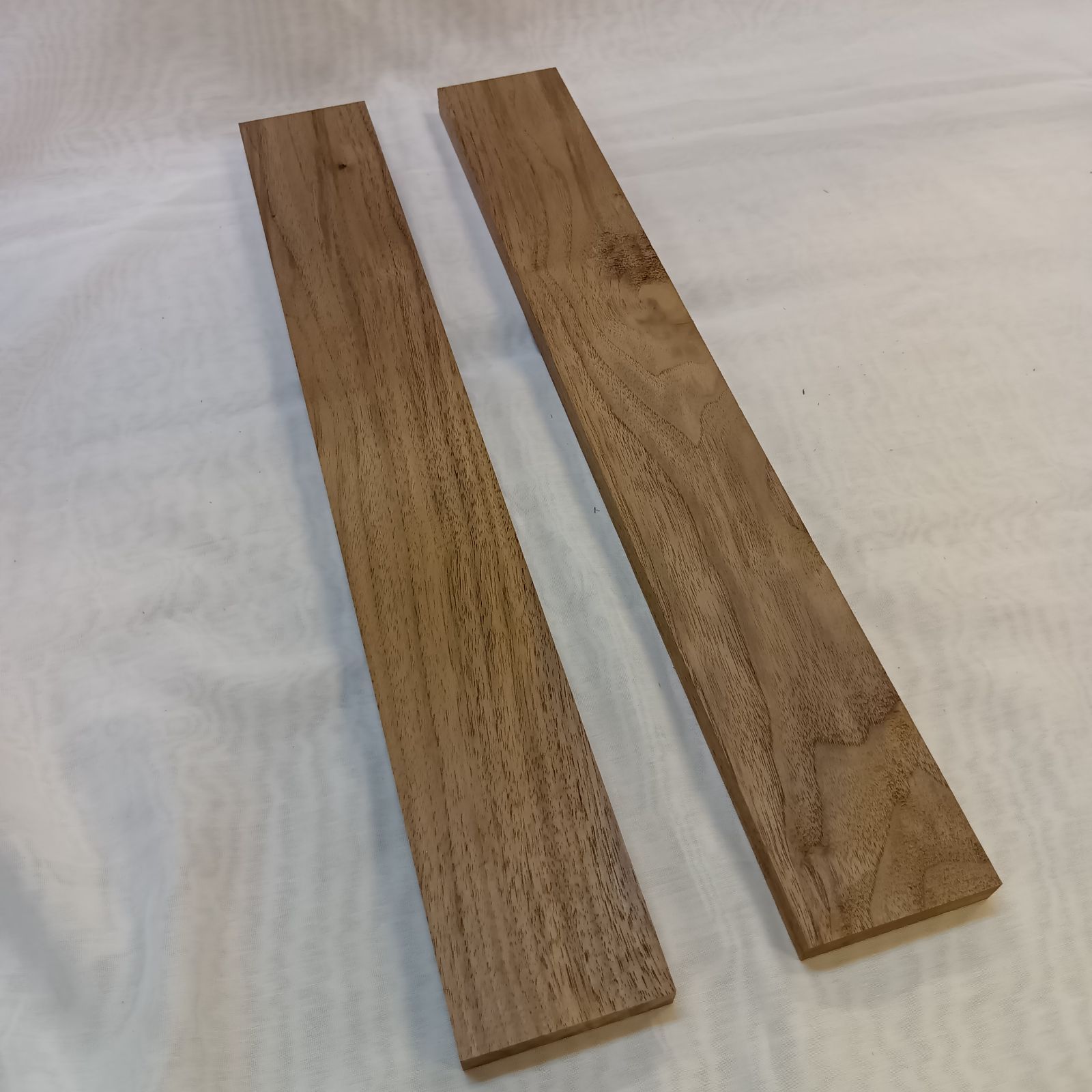 銘木 ウォルナット ウォールナット DIY 無垢 端材 約50㎝ 2枚 - メルカリ