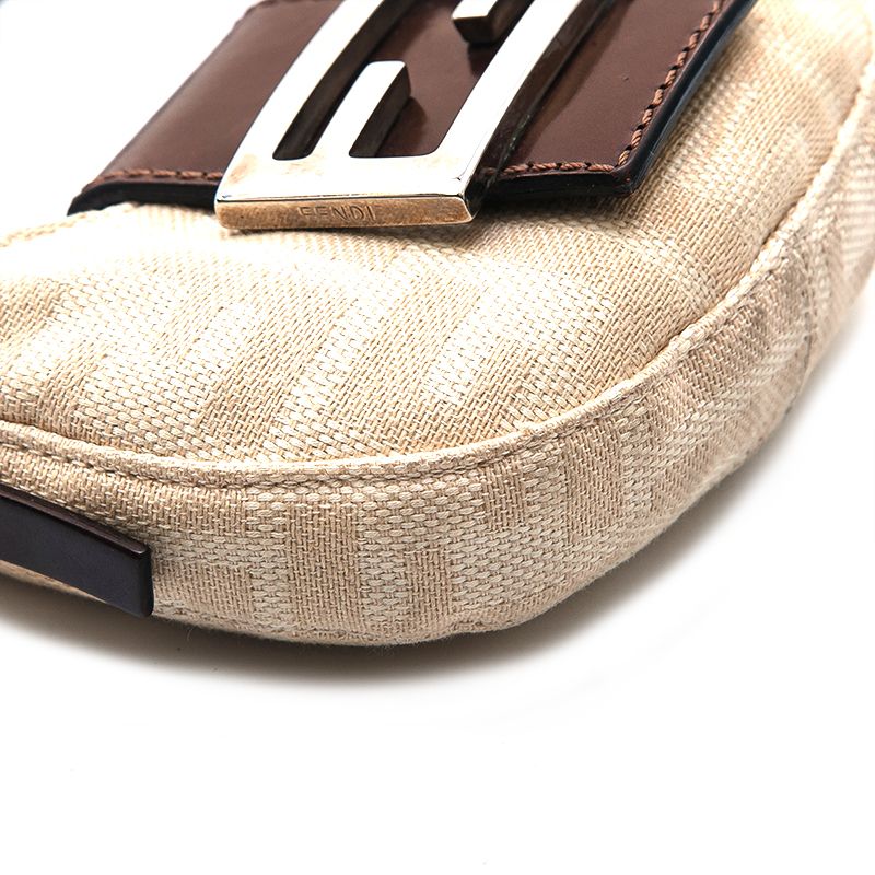 FENDI フェンディ ハンドバッグ ズッカ ミニクロワッサン ポーチ