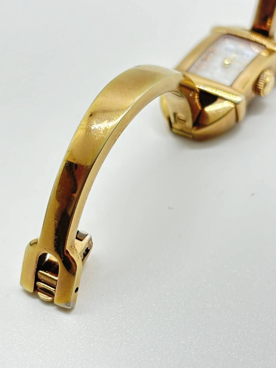 GUCCI 腕時計 型番6800L ゴールド レディース　箱付き GUCCI 腕時計 型番6800L ゴールド レディース 箱付き GUCCI