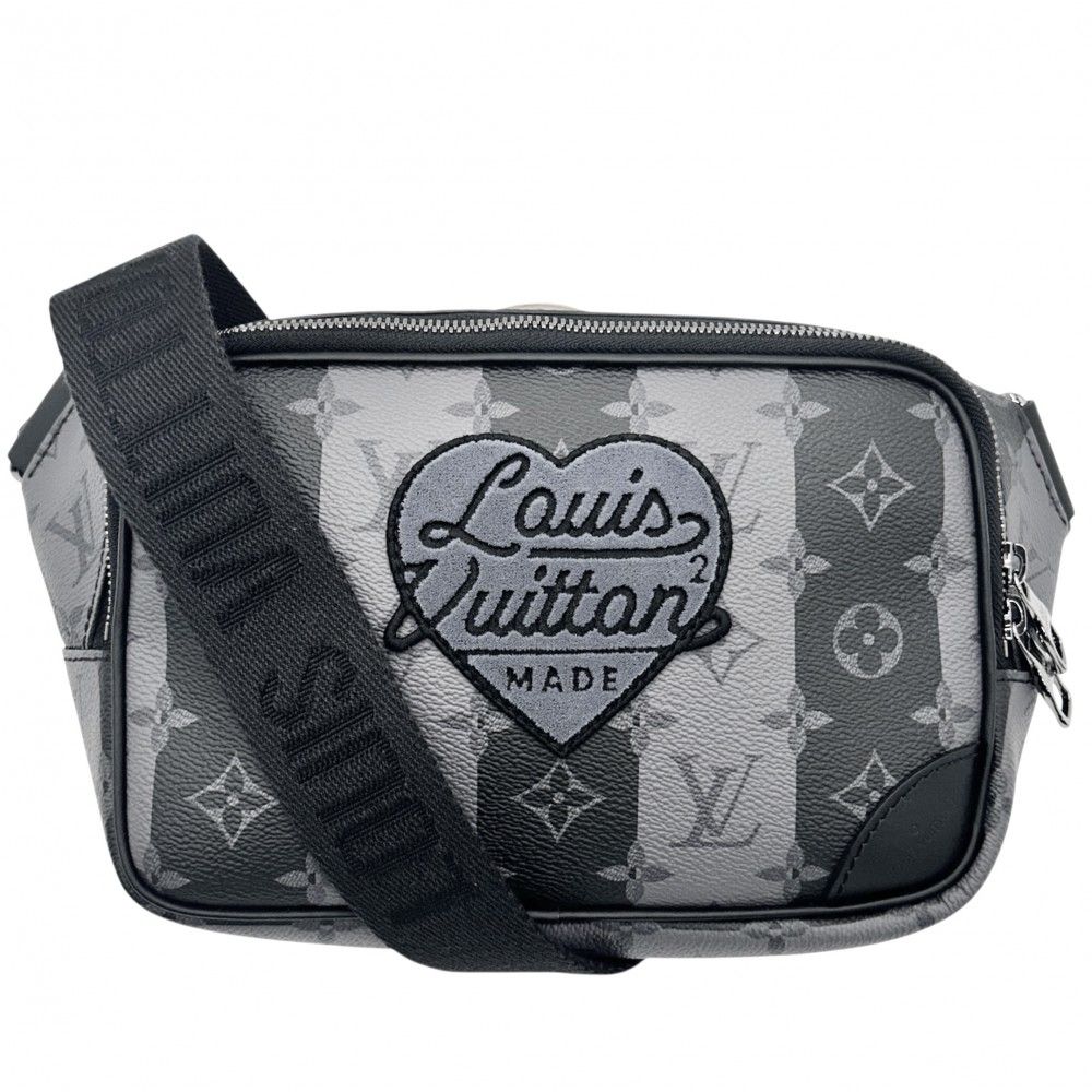 ルイヴィトン ボディバッグ メンズ モノグラムストライプ モジュラースリングバッグ LV×NIGO コラボ 斜め掛け エクリプス 小さめ かばん 鞄 LOUIS VUITTON M59338 ブラック 黒 シルバー金具