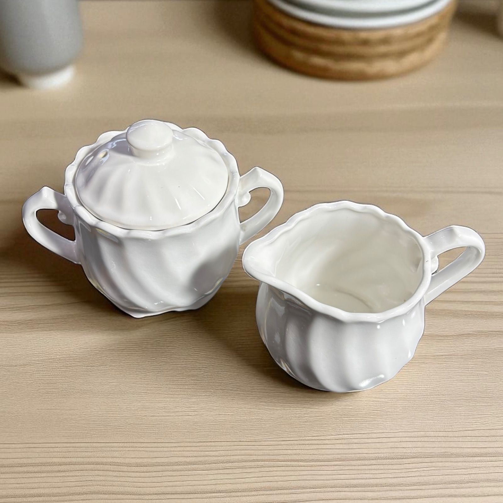 未使用 レトロ　リモージュのシュガーポットとミルクピッチャー 未使用 レトロ リモージュのシュガーポットとミルクピッチャー