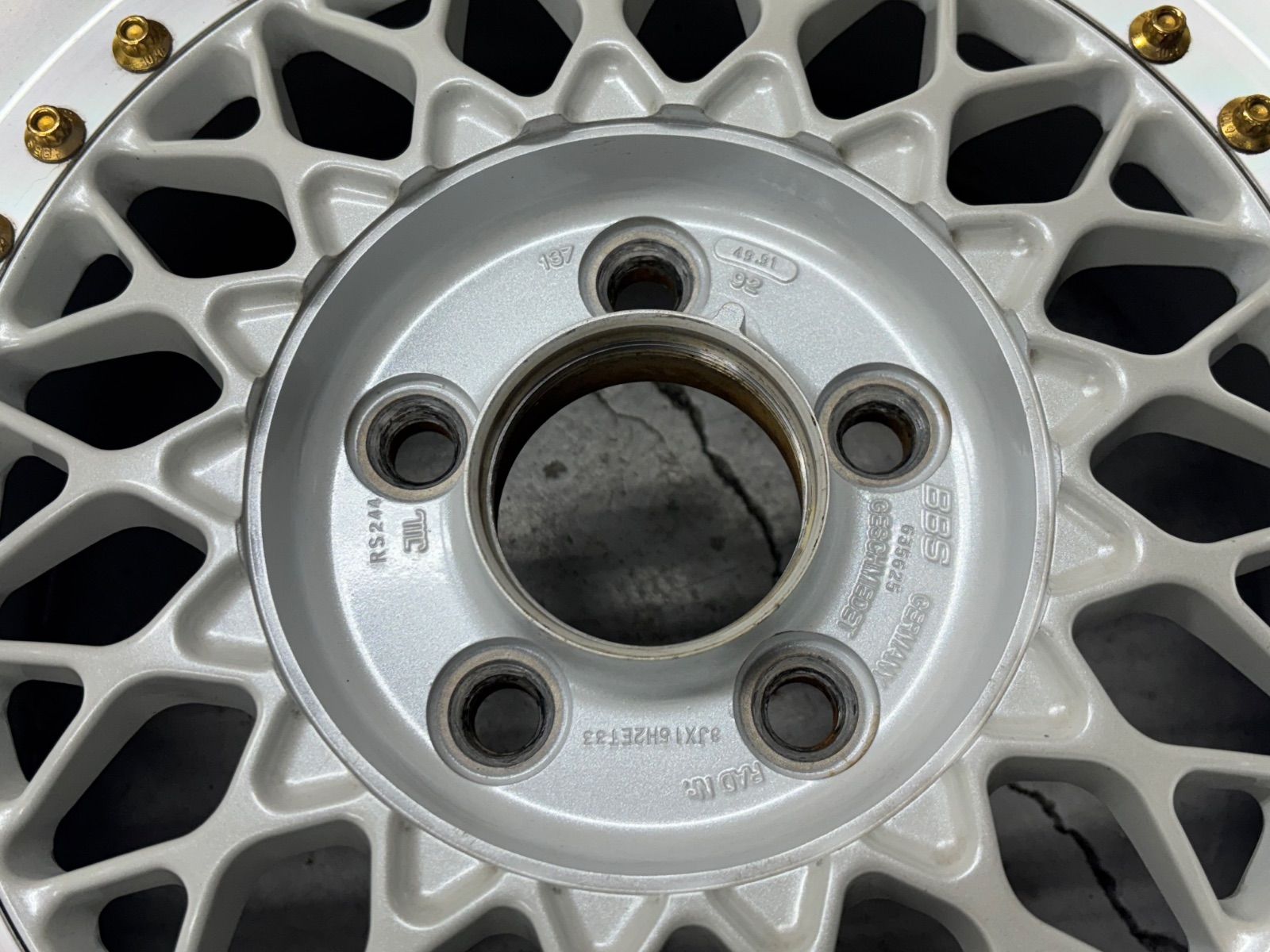 ま*め様 BBS RS 5 穴114.3 16インチオフセット14 ま*め様 BBS RS 5 穴114.3 16インチオフセット14 - メルカリ