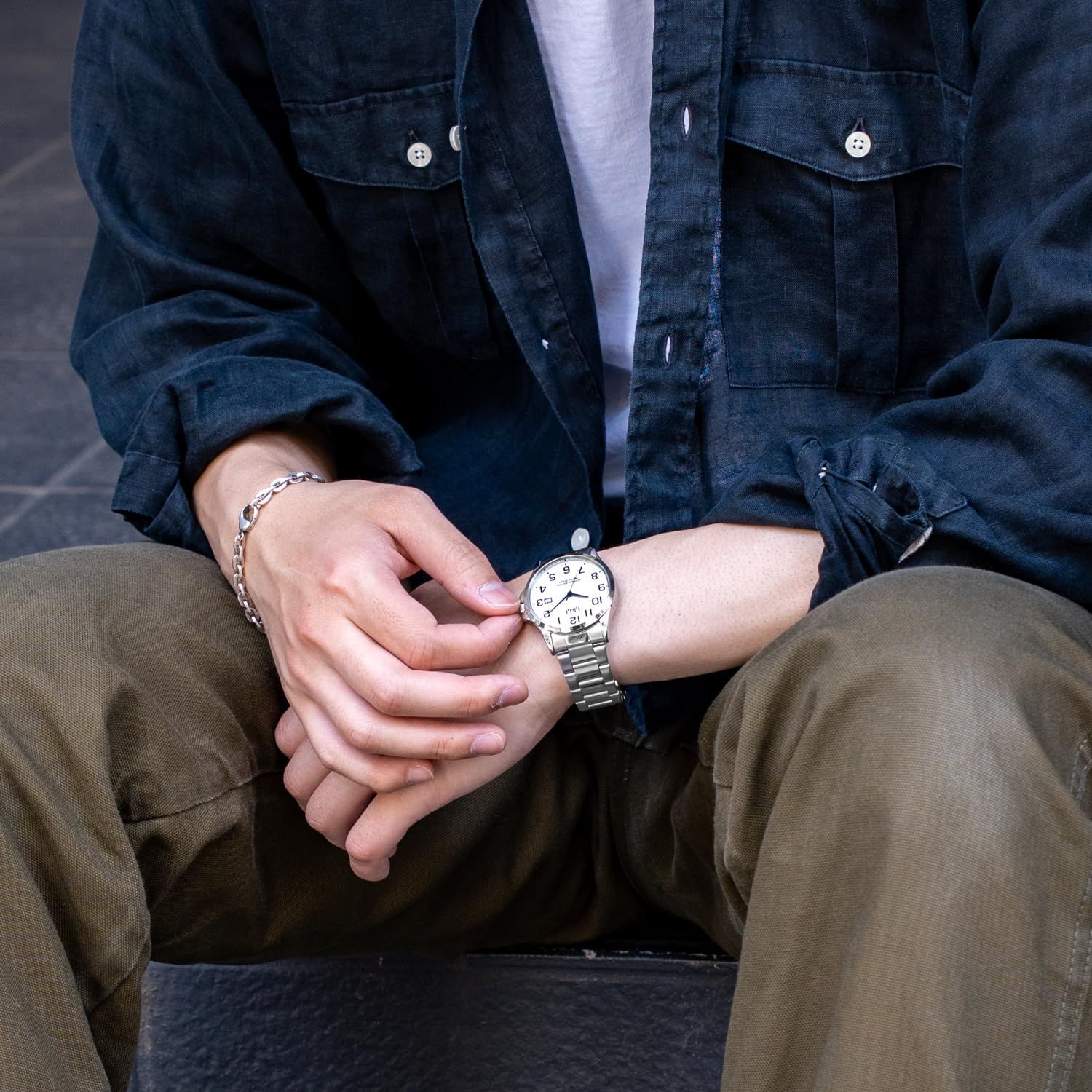 腕時計 キューアンドキュー