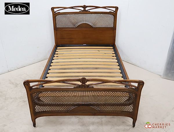 商品名 展示品 最高峰 Medea メデア イタリア IDC大塚家具 ART2049 セミダブルベッド ベッドフレーム アール ヌーボー 106万