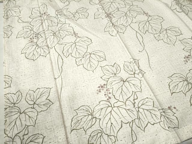 平和屋着物○石川県指定無形文化財 牛首紬 白山工房 手織り 葡萄蔦の葉  