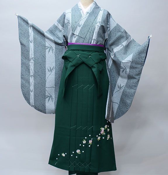 二尺袖 着物 袴フルセット 百花斉放 黒系 袴変更可能 着物丈は着付けし 