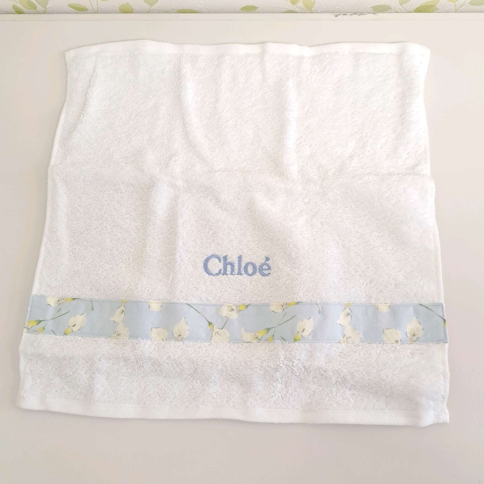 CHLOE クロエ レディース コットンタオル地 花柄 ビーチタオル Chloé コットンタオル製Chloé Plage ビーチタオル | Chloé JP