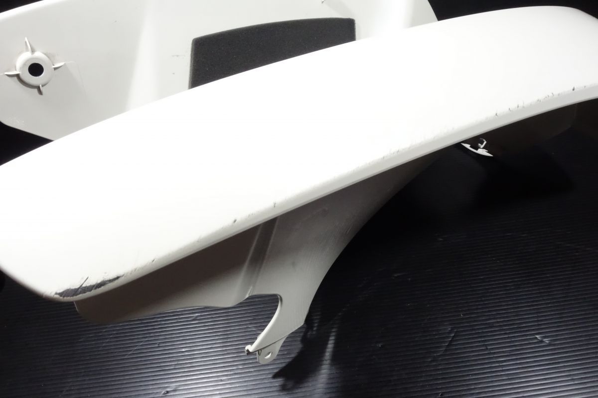 レッグシールド フロントカウル