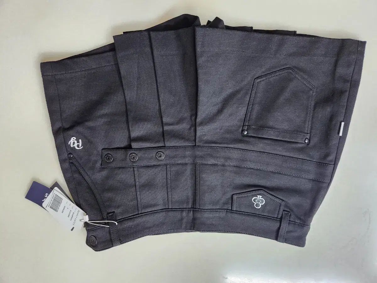 AKB48コラボジャビット 読売ジャイアンツユニホーム2枚