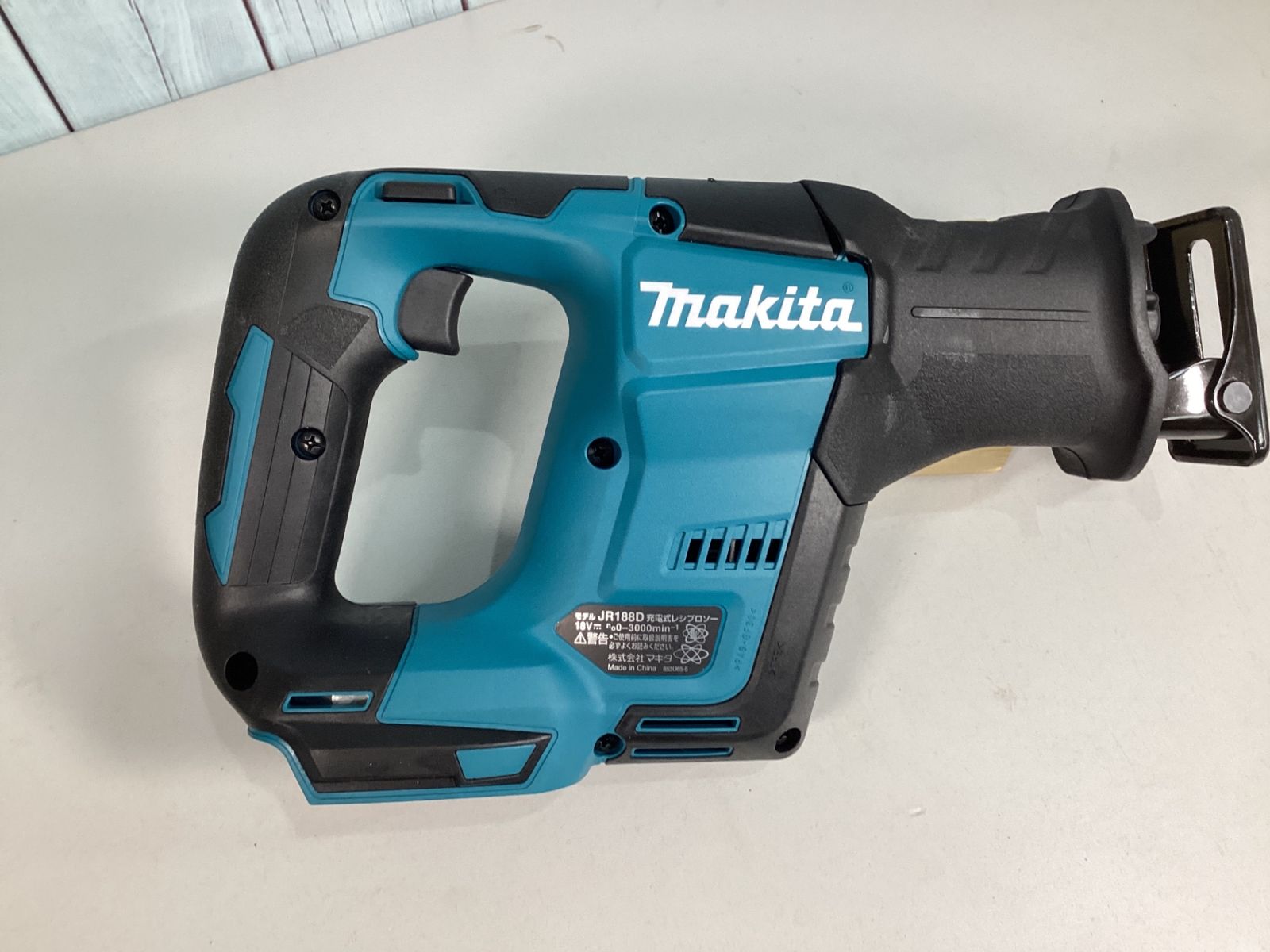 ♥品 マキタ makita コードレスレシプロソー JR188DZK