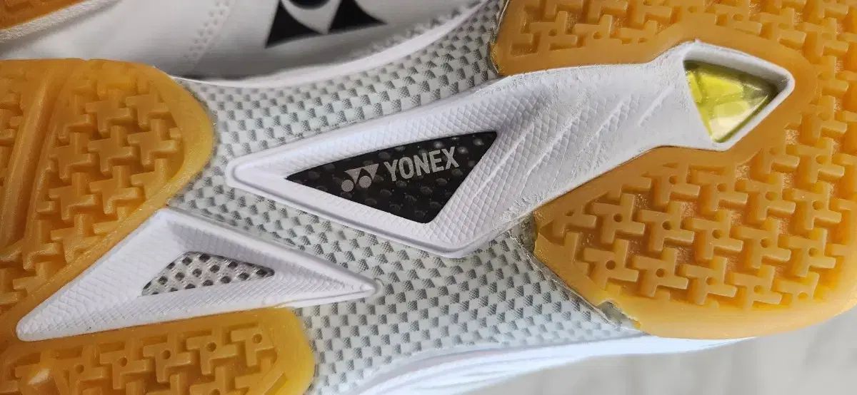 ヨネックス YONEX