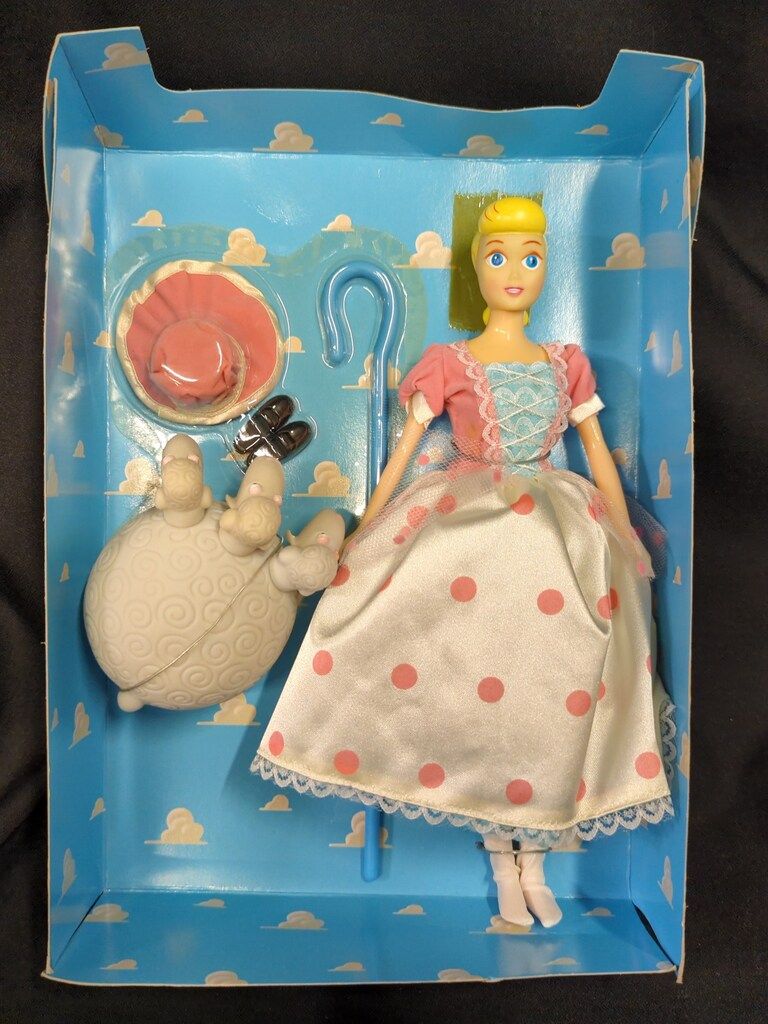 THINK WAY Poseable Doll Bo Peep with sheep