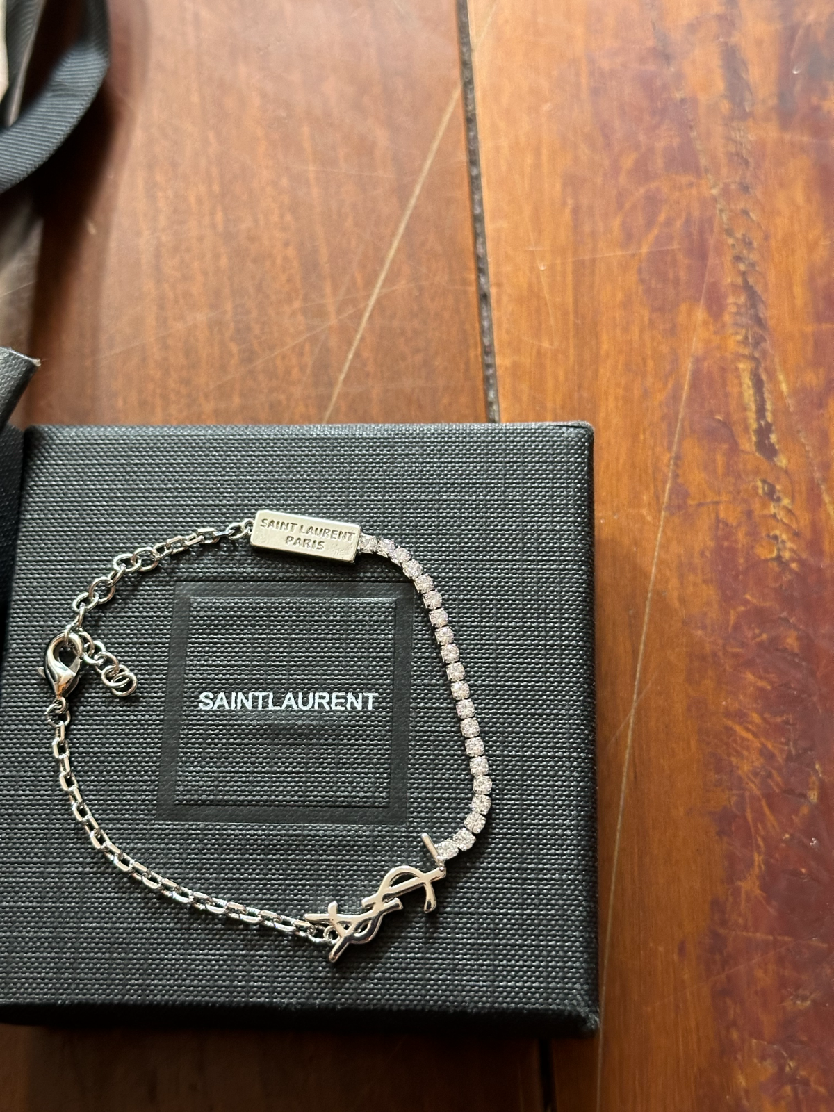 SAINT LAURENT サンローラン　カサンドラ　チャームブレスレットYSL