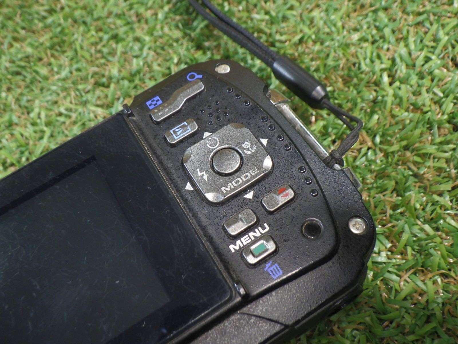 防水12m耐ショック1.5m耐寒-10度 RICOH