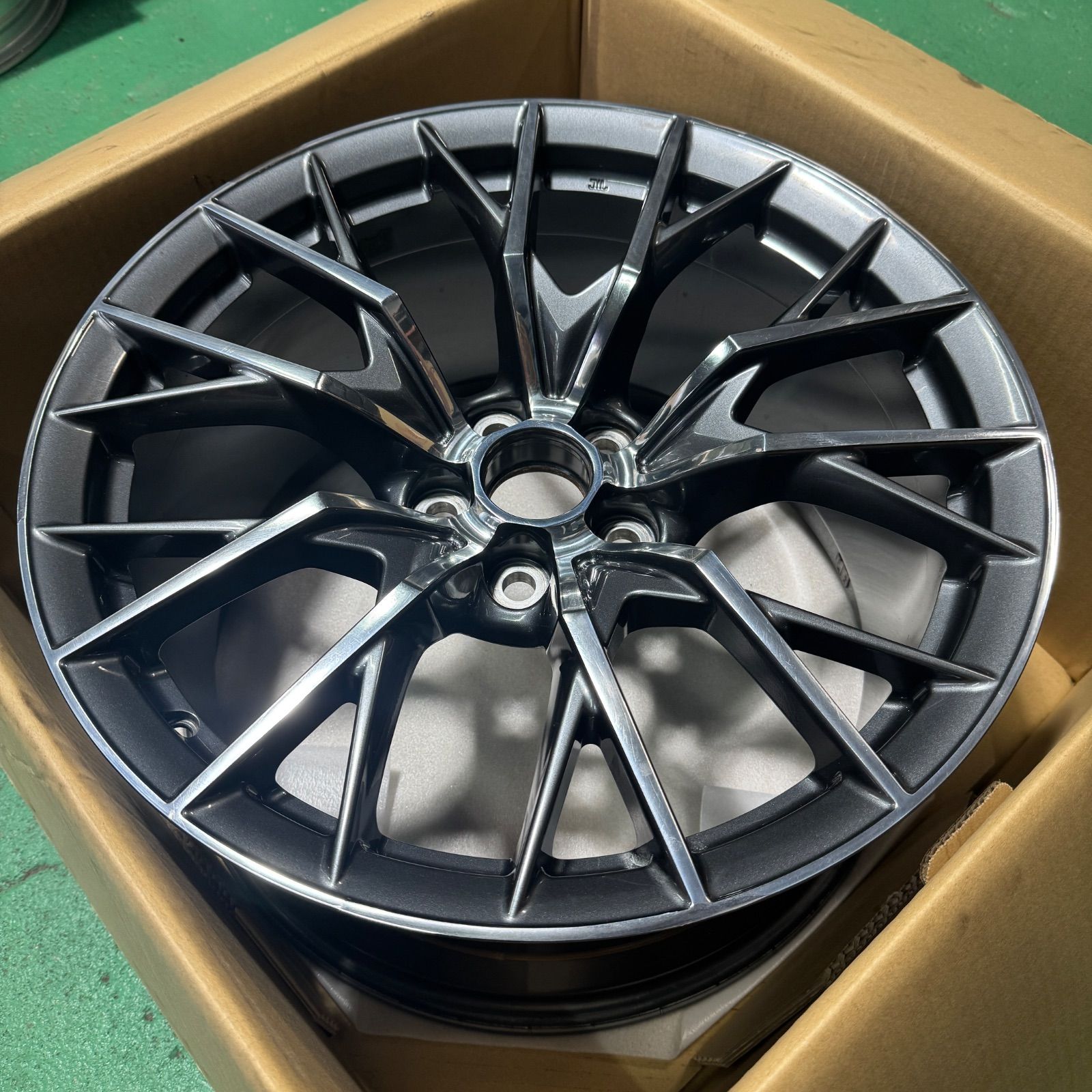 レクサス GSF 純正 オプションホイール リア 10j 1本 レクサス GSF 純正 オプションホイール リア 10j 1本 - メルカリ