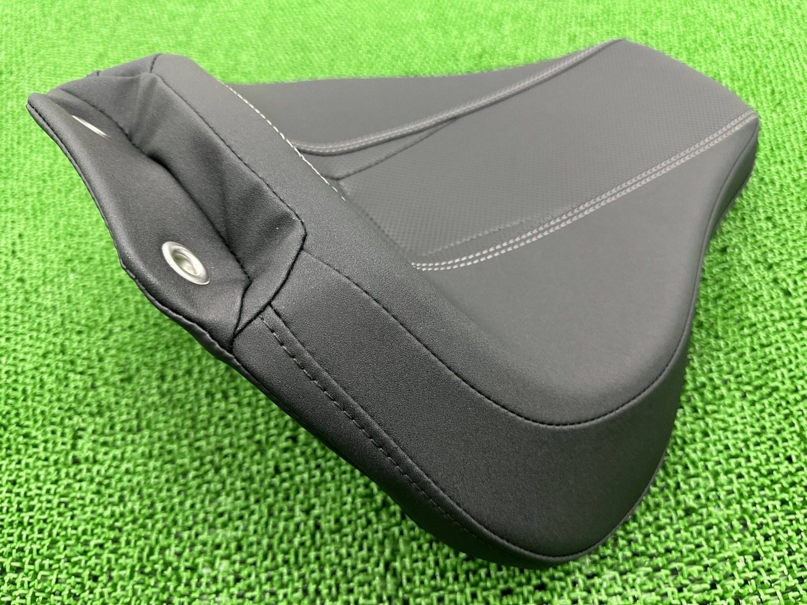 FLFBS フロントシート 52000333L ハーレー 純正 バイク 部品 ファットボーイ114 破れ無し 車検 Genuine Ls