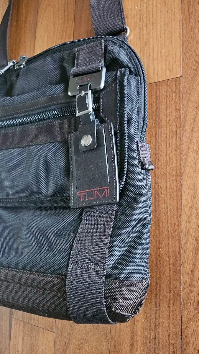 Tumi トゥミ クロスバッグ メッセンジャーバッグ
