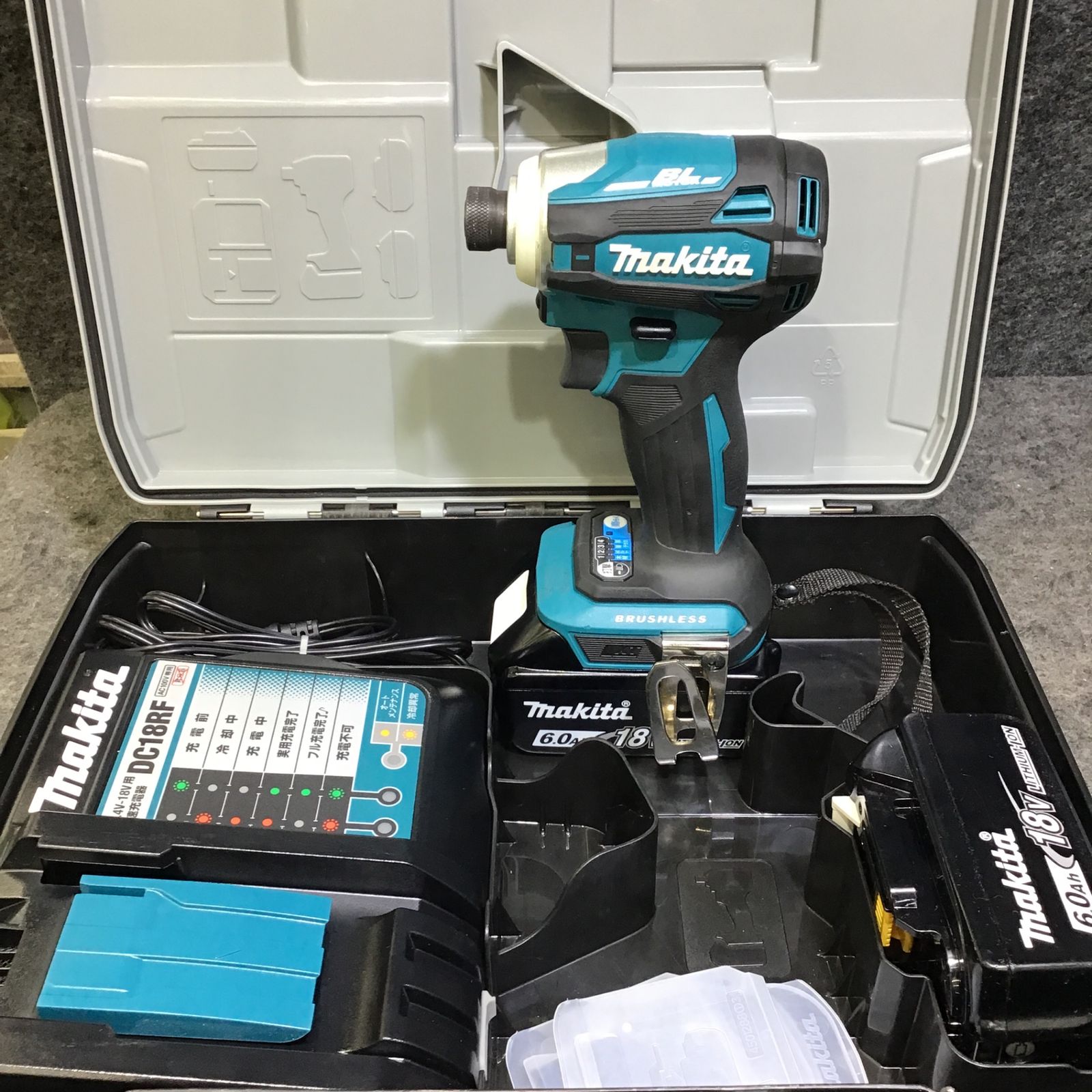 美品※備考欄にバッテリ充電回数記載あり！※】マキタ(makita) コードレスインパクトドライバー TD172DRGX【桶川店】 - メルカリ