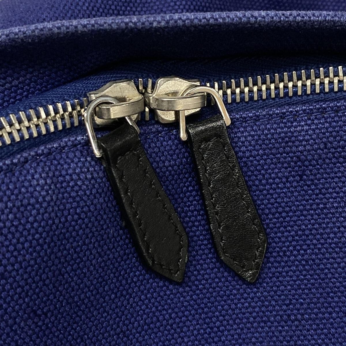 BALENCIAGA バレンシアガ