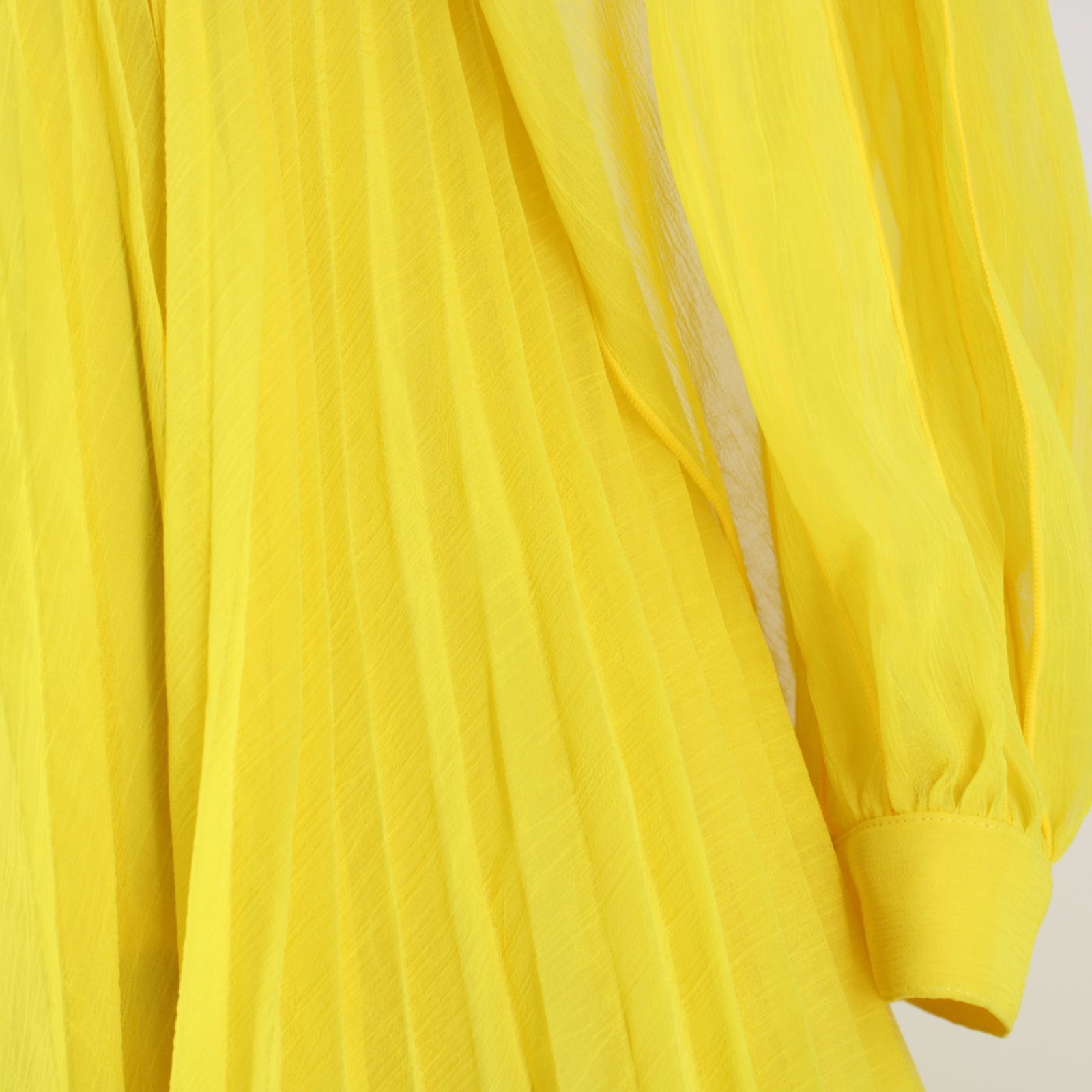 日本製 社交ダンス衣装】イエロー Chacott チャコット 上下セット 黄色