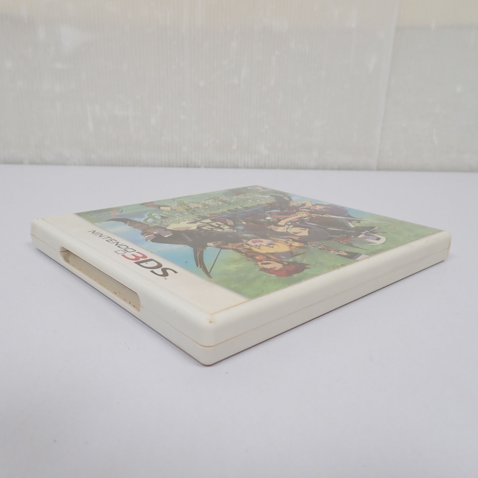 3DS 世界樹の迷宮IV 伝承の巨神 箱 説明書付き アトラス