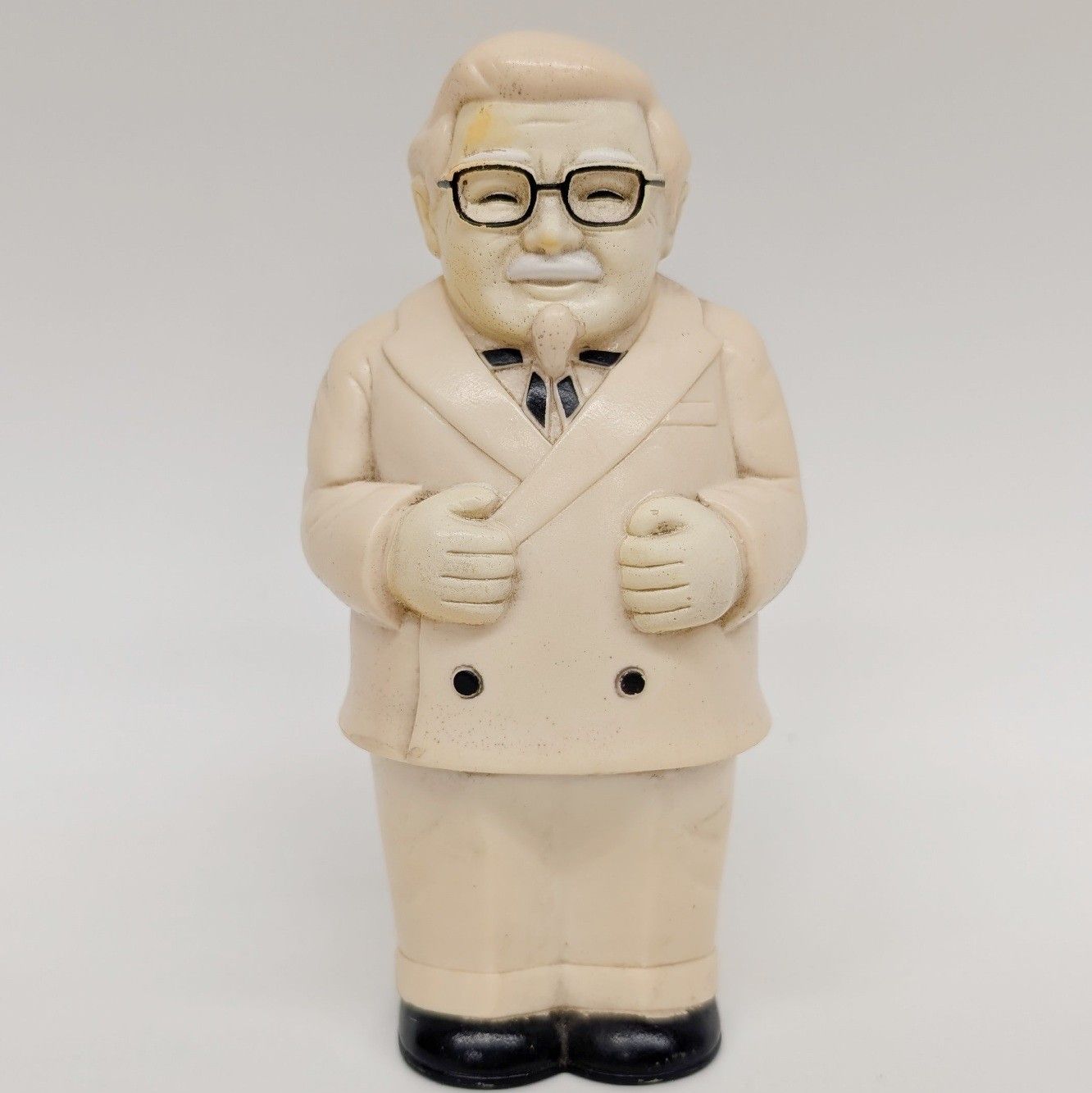 激レア昭和レトロ ケンタッキーKFC カーネルサンダースレジャーシート1993 カーネル・サンダース 貯金箱 ソフビ 昭和レトロ ケンタッキー