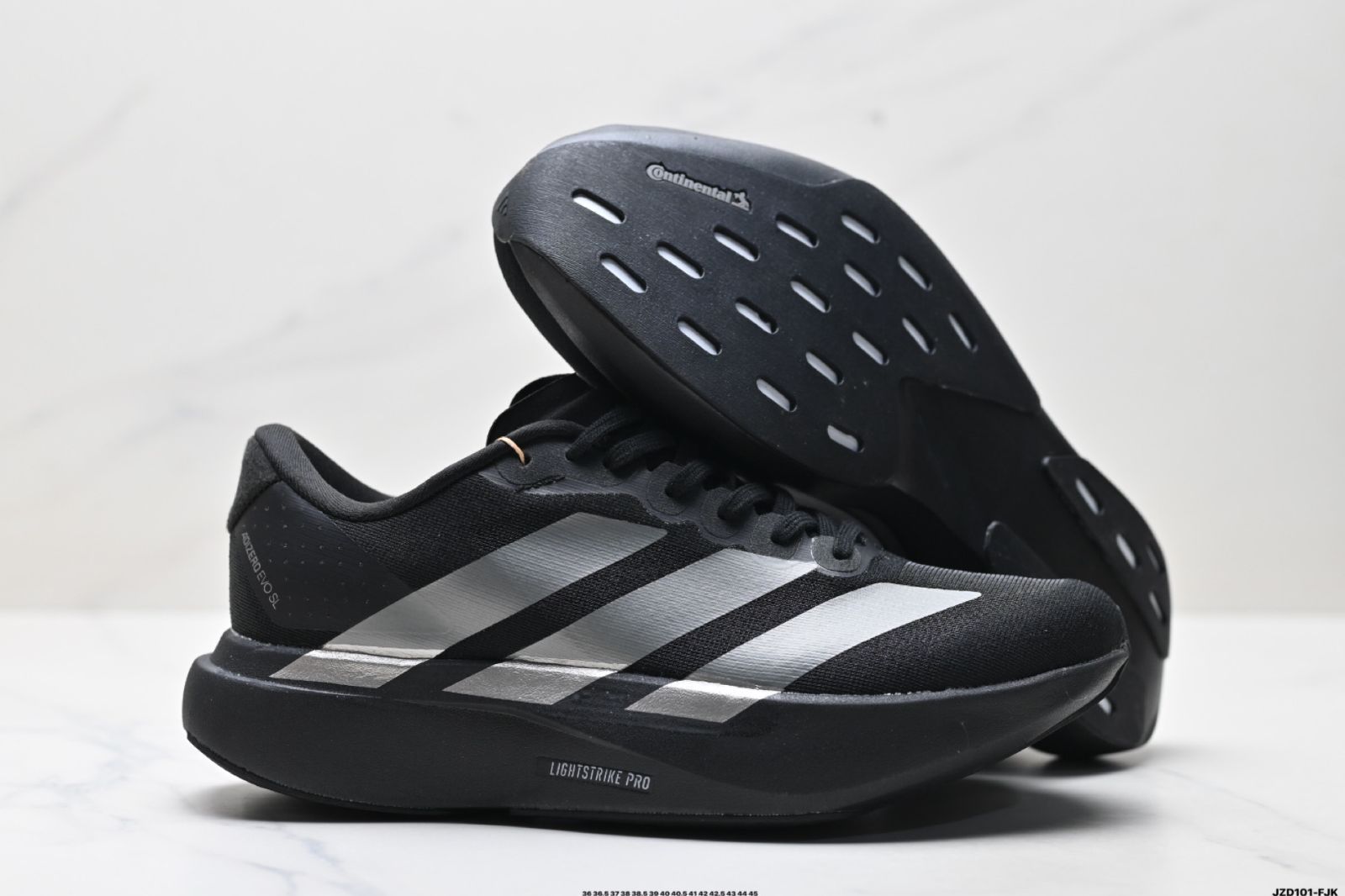 アディダス Adidas Adizero Evo SL。快適でユニバーサルな