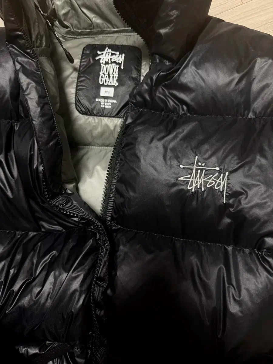 パディングブラック