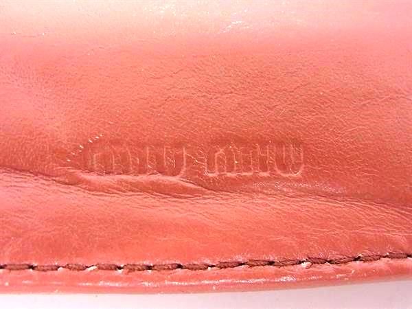 MIUMIU エナメル型押し　アイボリー　がま口 miumiu ミュウミュウ クロコダイル型押しパテントレザー がま口