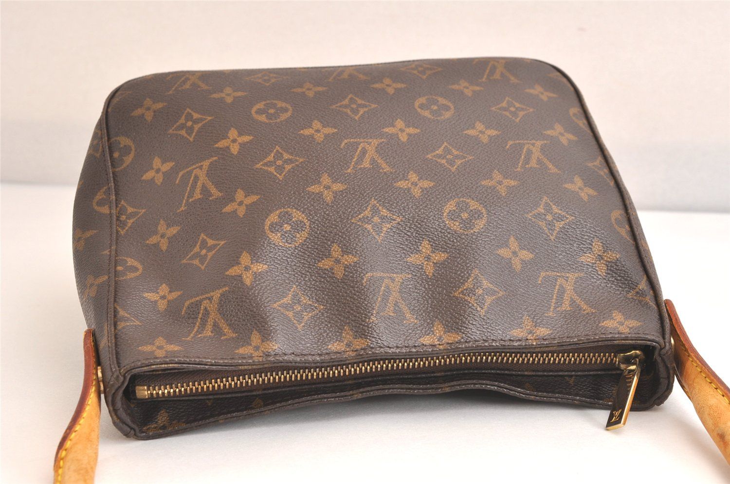 VUITTON