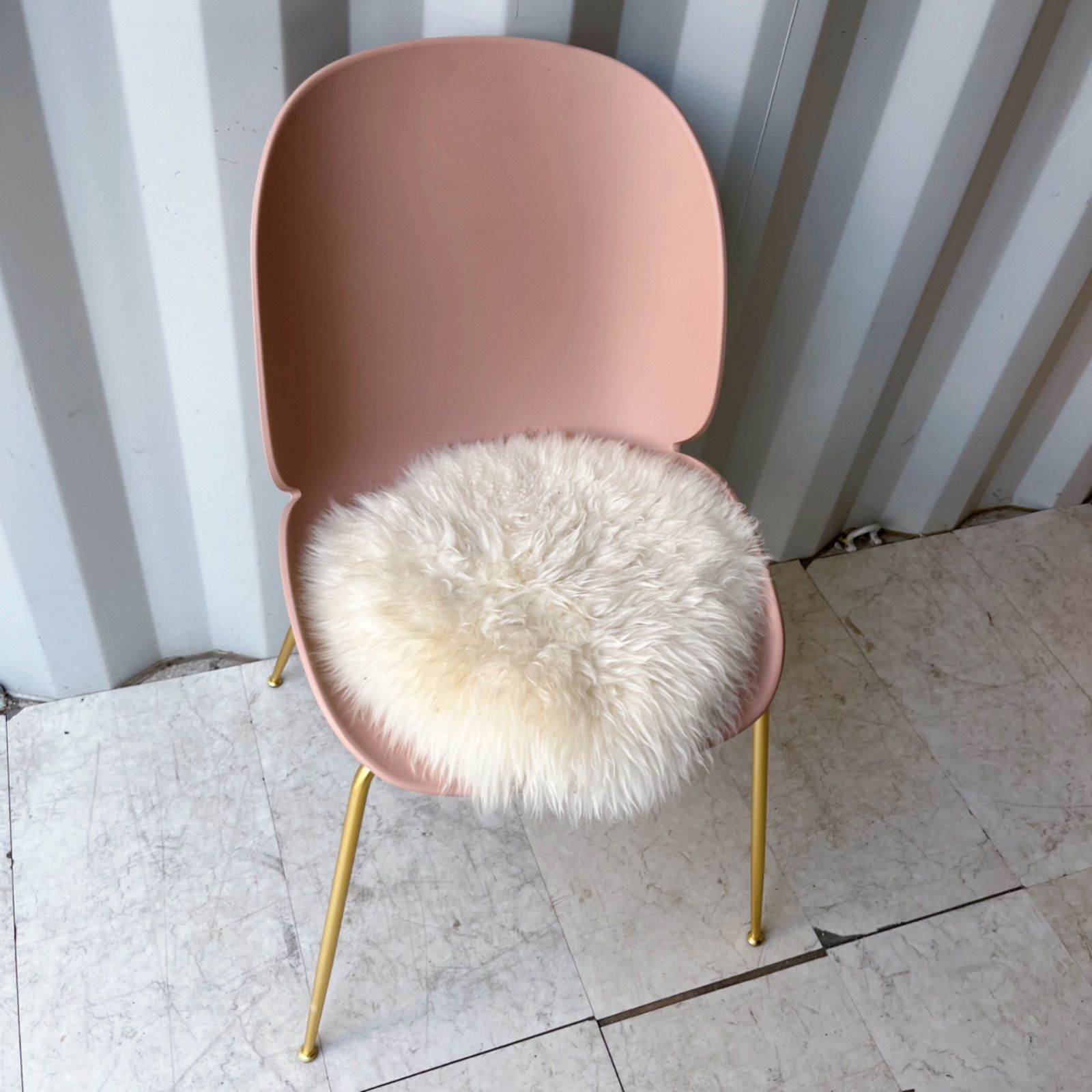 取付無料！GUBI ビートルチェア 姫系スウィートピンク ダイニングチェア✨ 取付無料！GUBI ビートルチェア 姫系スウィートピンク ダイニング