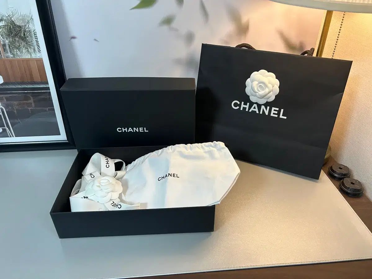 CHANEL シャネル