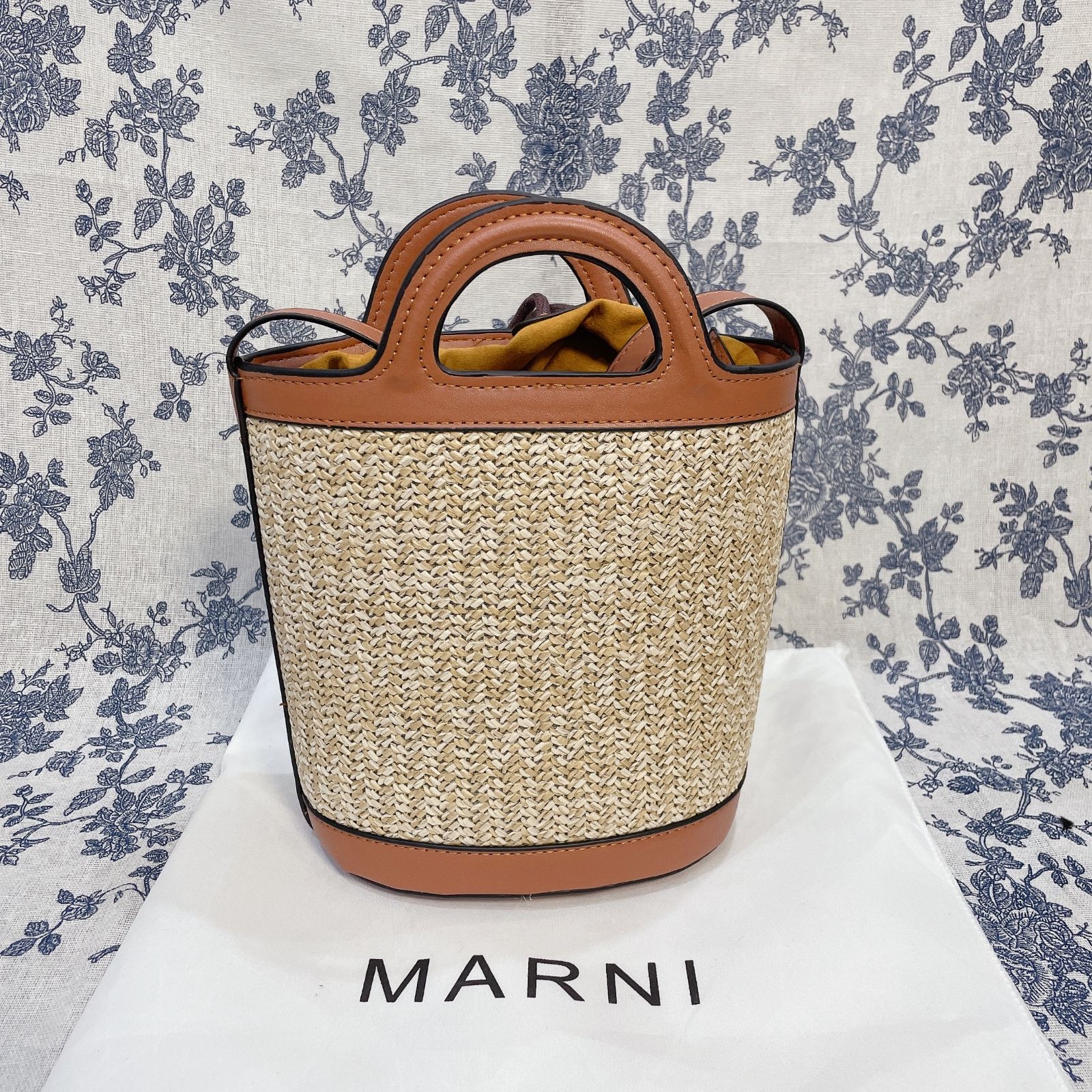 希少！！MARNI かごバッグ ローシェンナ ショルダーバッグ 即日発送 ...