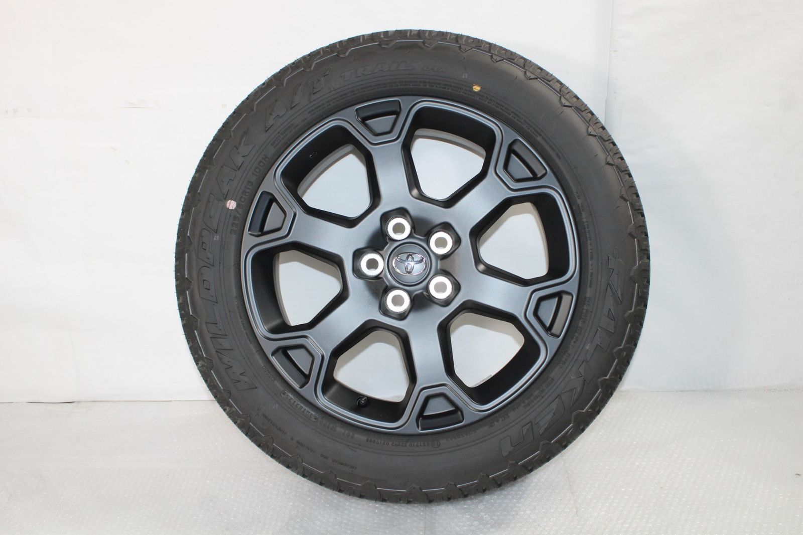 RAV4新車外し 新車外し】RAV4 アドベンチャー 純正スキッドプレート