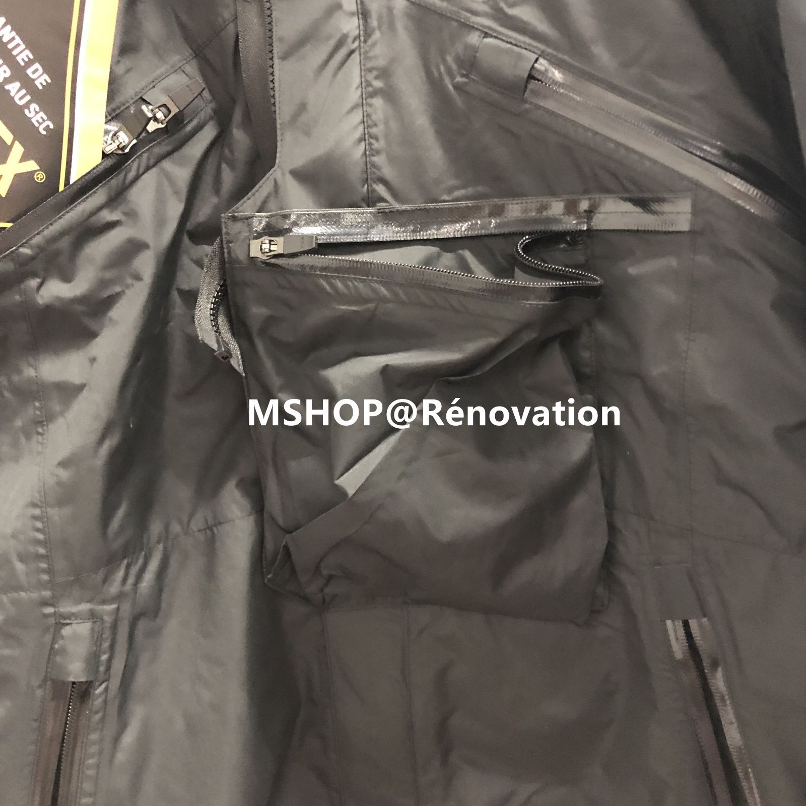 ACRONYM J1A-GTPL 2L GORE-TEX JACKET バケットハットつき ACRONYM J1A-GTPL 2L GORE-TEX JACKET バケットハットつき