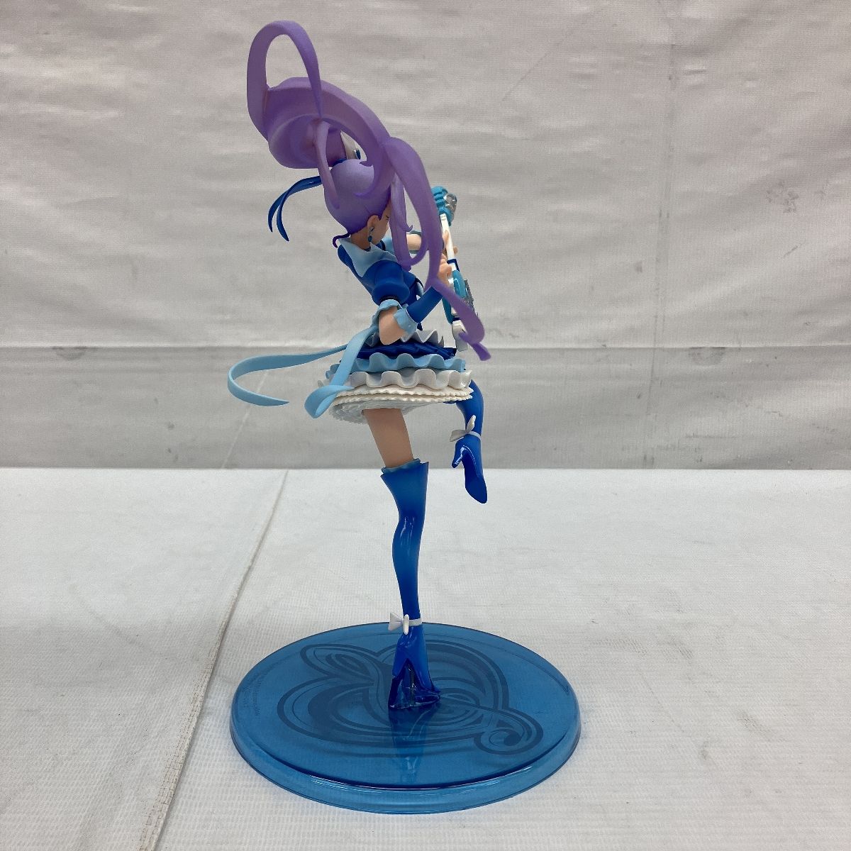 卍 メガハウス