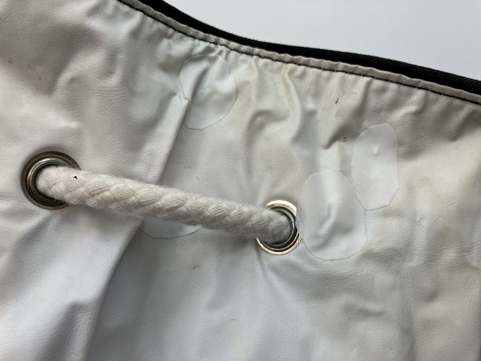 CHANEL プールバッグ ロゴ 高さ40cm(15.75 inch) 直径30cm(11.81 inch 