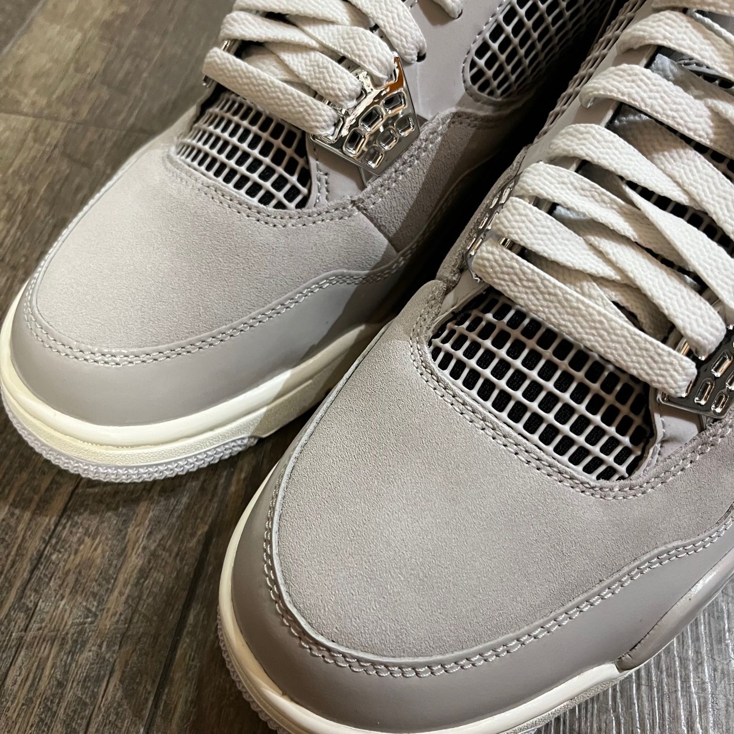 国内正規 新品 Nike Wmns Air Jordan 4 Retro Frozen Moments AQ9129 
