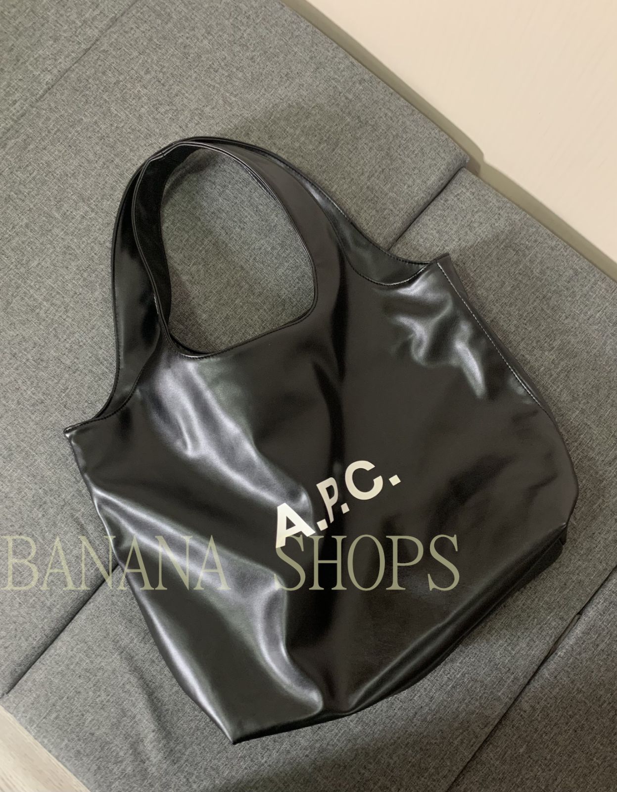 アーペーセー A.P.C. APCトートバッグ NINON  大容量  メンズ レディース 男女兼用 ブラック  ショルダーバッグ