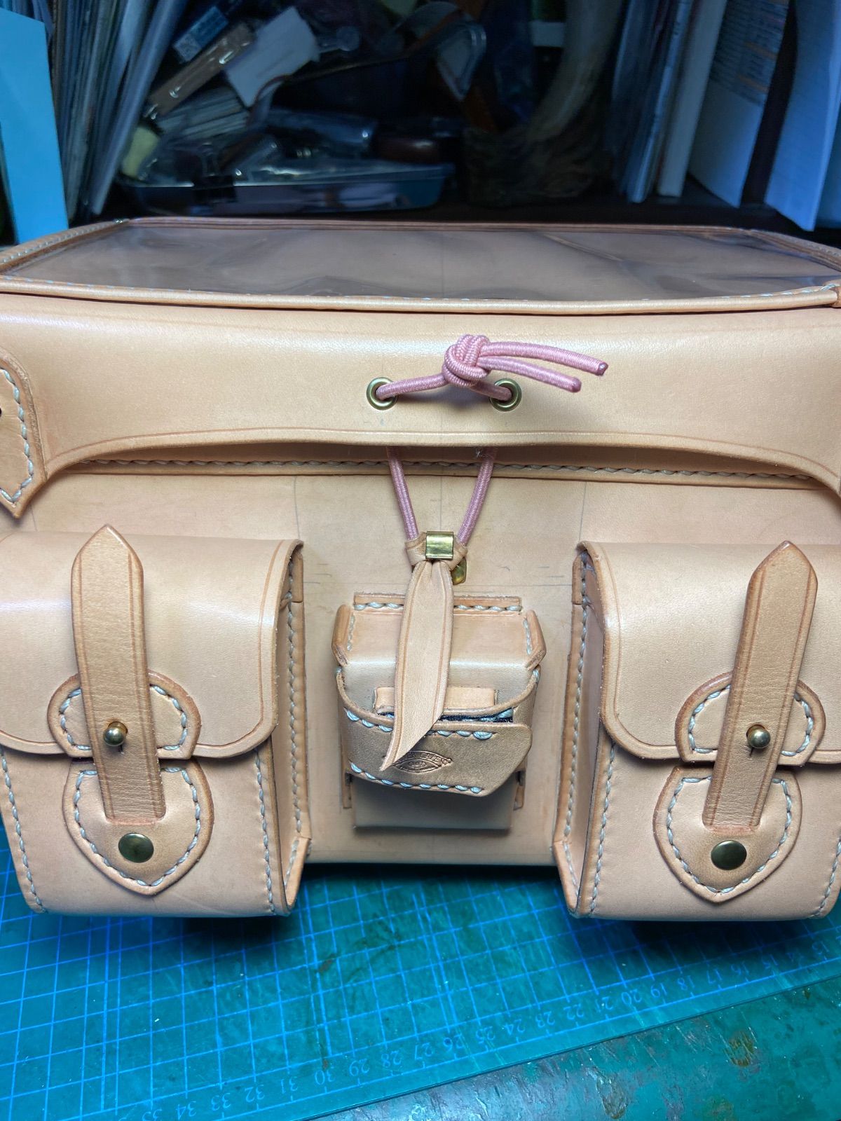 フロントバッグ