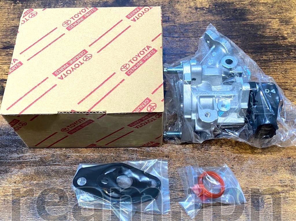 トヨタ純正 30 35 プリウス 40 41 PHV プリウスα ZVW30 ZVW40 EGRバルブ ガスケット付 30系 40系 Toyota Genuine Prius EGR Valve JDM
