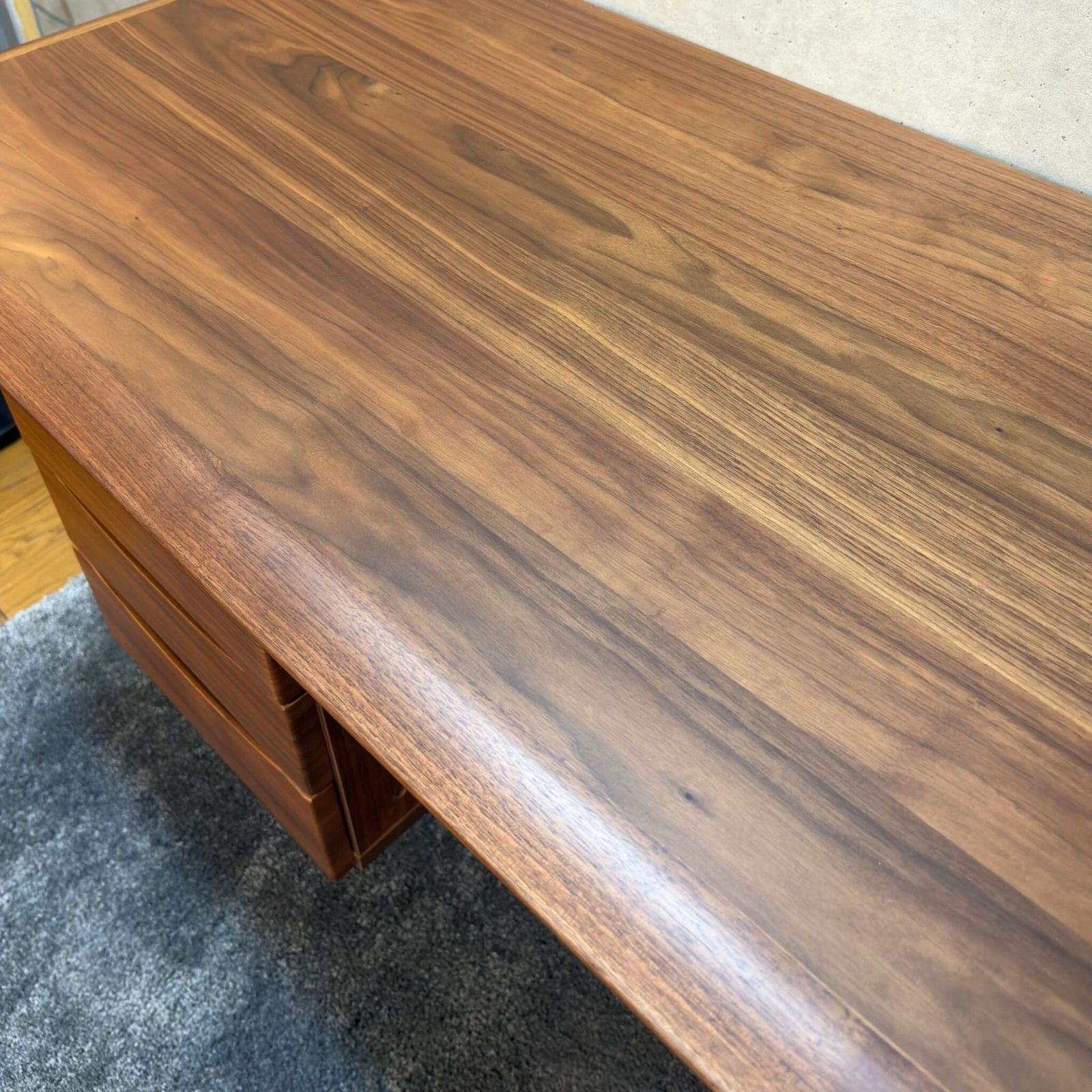 デスク ウォールナット×ブラックアイアン