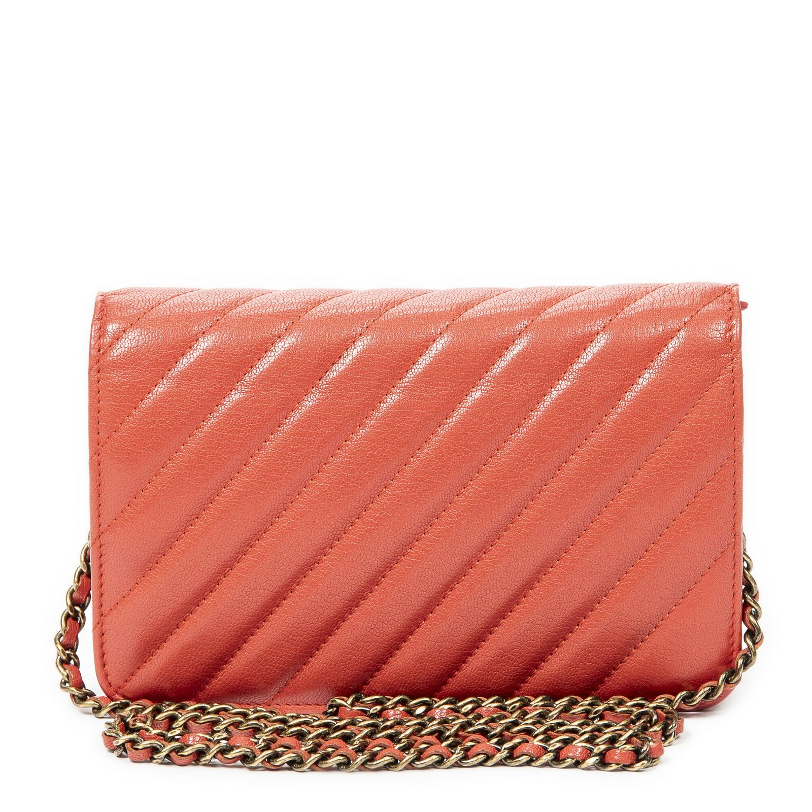 CHANEL シャネルチェーン上のCCウォレット赤マトラッセゴートスキンレザーA