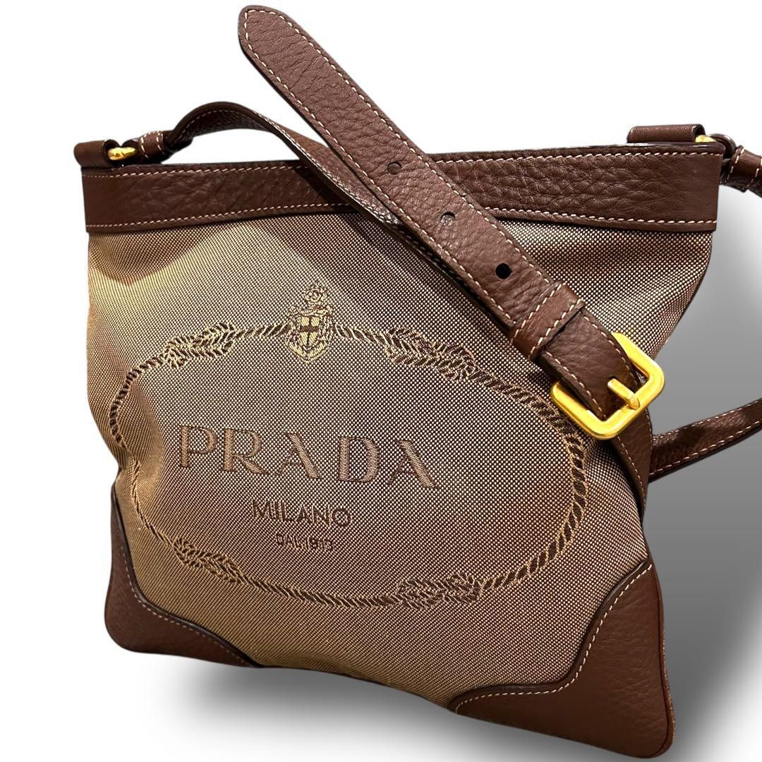 極美品 PRADA プラダ ジャガード ショルダーバッグ 斜めがけ ブラウン
