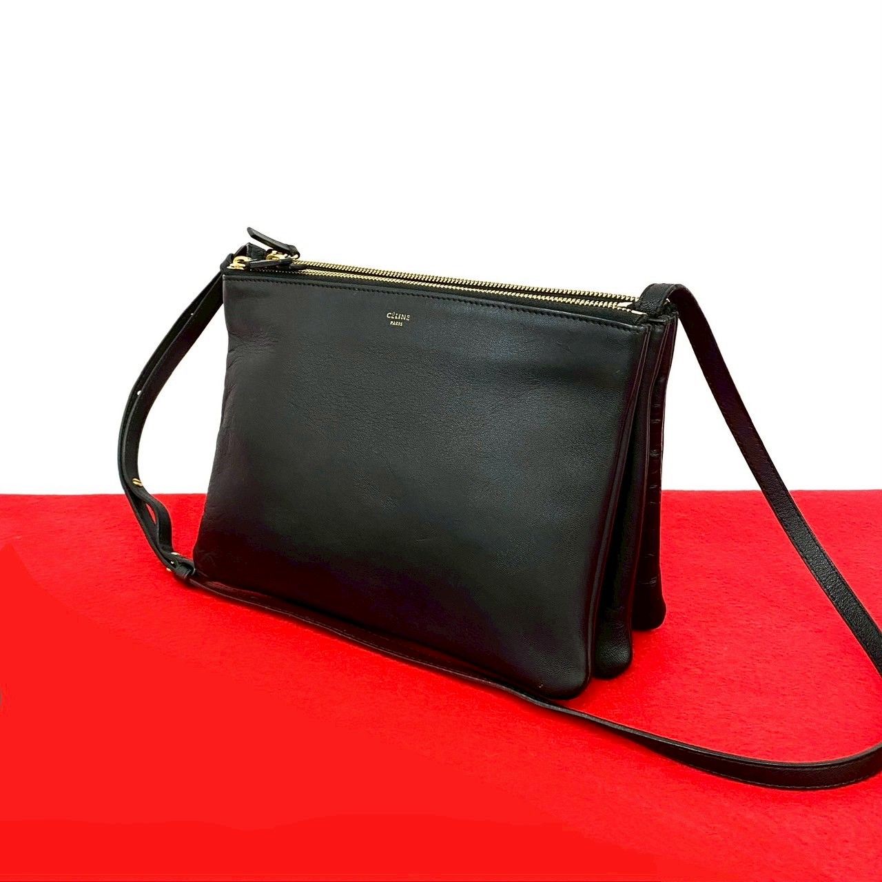 極 美品 CELINE セリーヌ トリオ ラージ レザー 本革 ショルダー 極 美品 CELINE セリーヌ トリオ ラージ レザー 本革 ショルダー