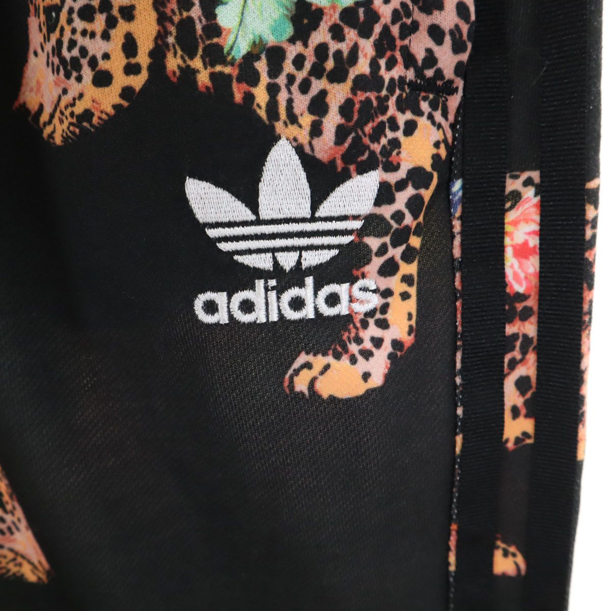 気まぐれセール♪adidasoriginals farm ジャージ レディース 気まぐれセール♪adidasoriginals farm ジャージ レディース