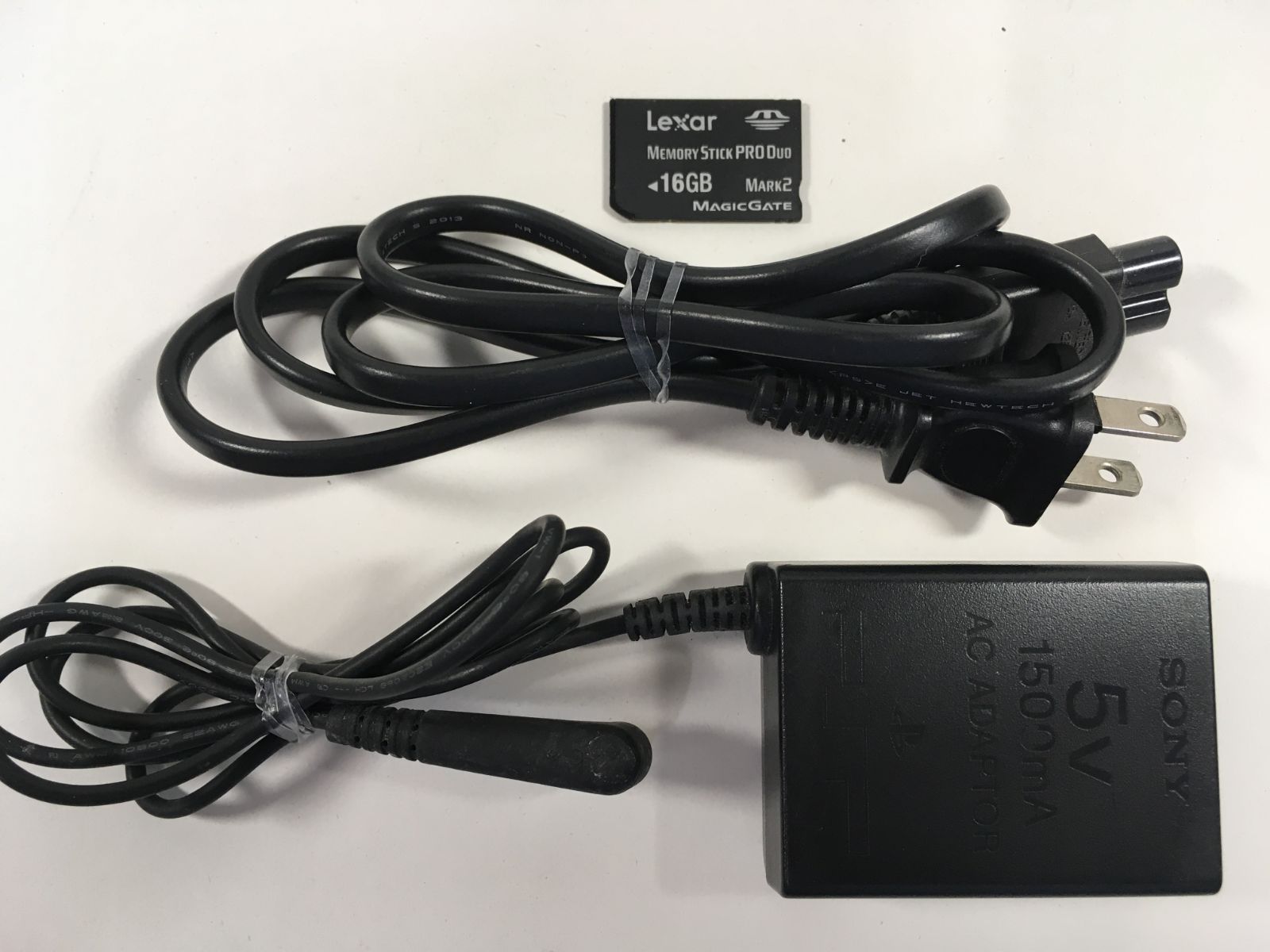 PSP3000 バイブランドブルー 動作確認済み本体+ｱﾀﾞﾌﾟﾀｰ+ﾊﾞｯﾃﾘｰ+