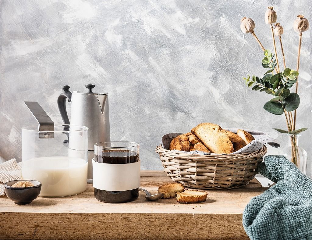 THE KETTLE